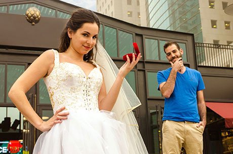 Marry Me Now was pitched by Israeli comic Odelia Yakir