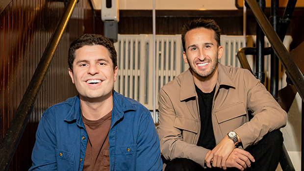 ITV America develops TV version of live YouTube blindfold-dating format UpDating